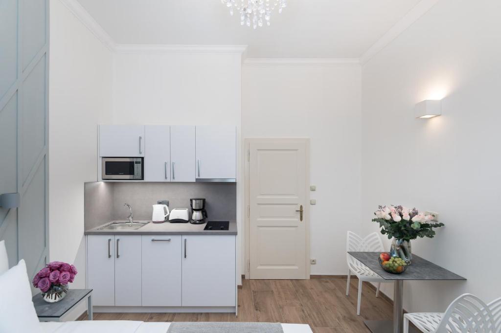 Eight Secrets Boutique Residence by Dwellfort - 7