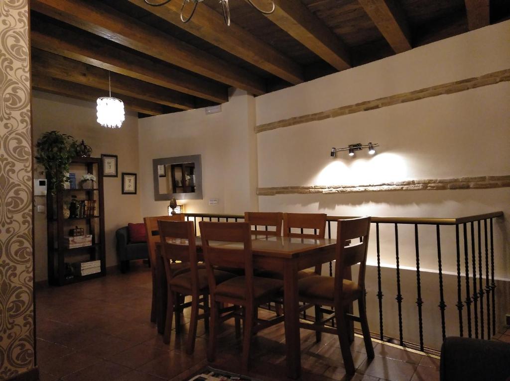 Apartamentos La Casa Del Grial - 11