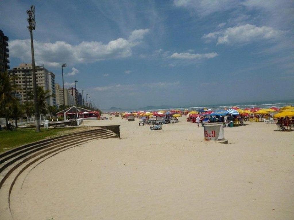  Praia Grande Apto 1 Quadra do Mar