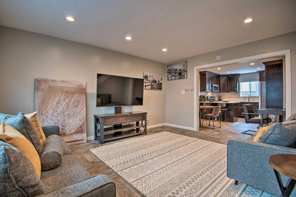 Los Angeles Area Rental Near Metro Stop and LAX!, Hawthorne (updated