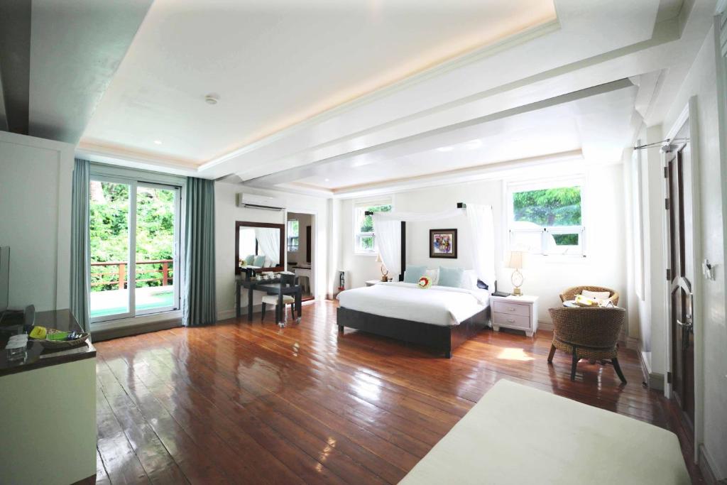 Matinloc Island Resort 3