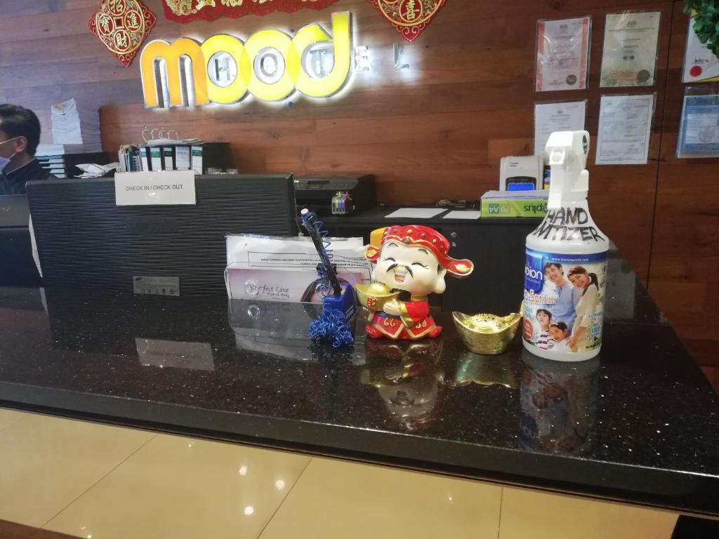 Certifikát, hodnocení, plakát nebo jiný dokument vystavený v ubytování Mood Hotel