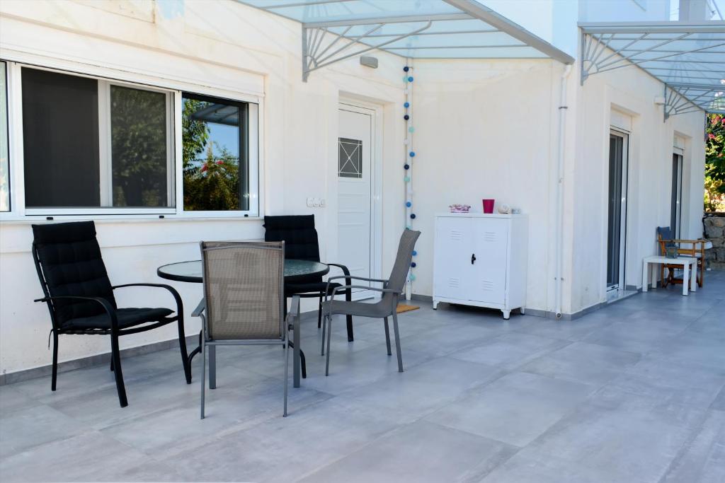 Balkon lub taras w obiekcie Amera - Troumpas Family Apartments
