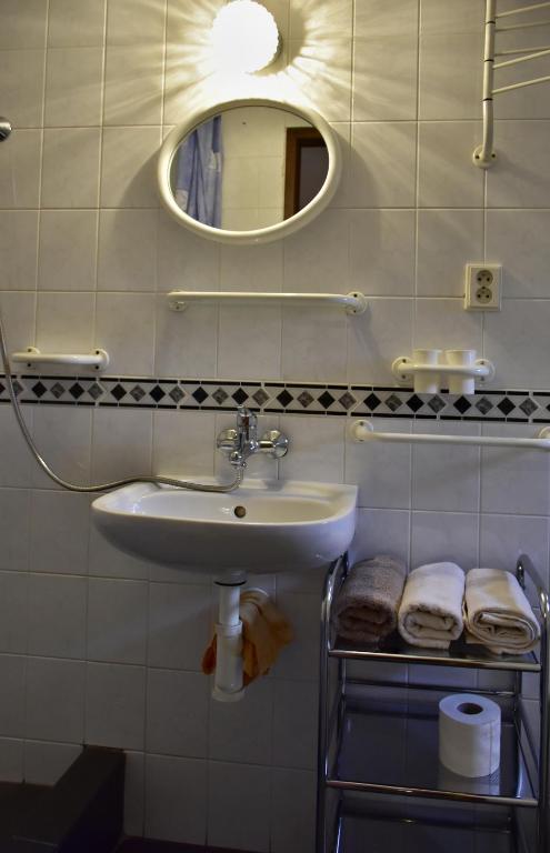 Koupelna v ubytování Hostinec U Čertova mlýna