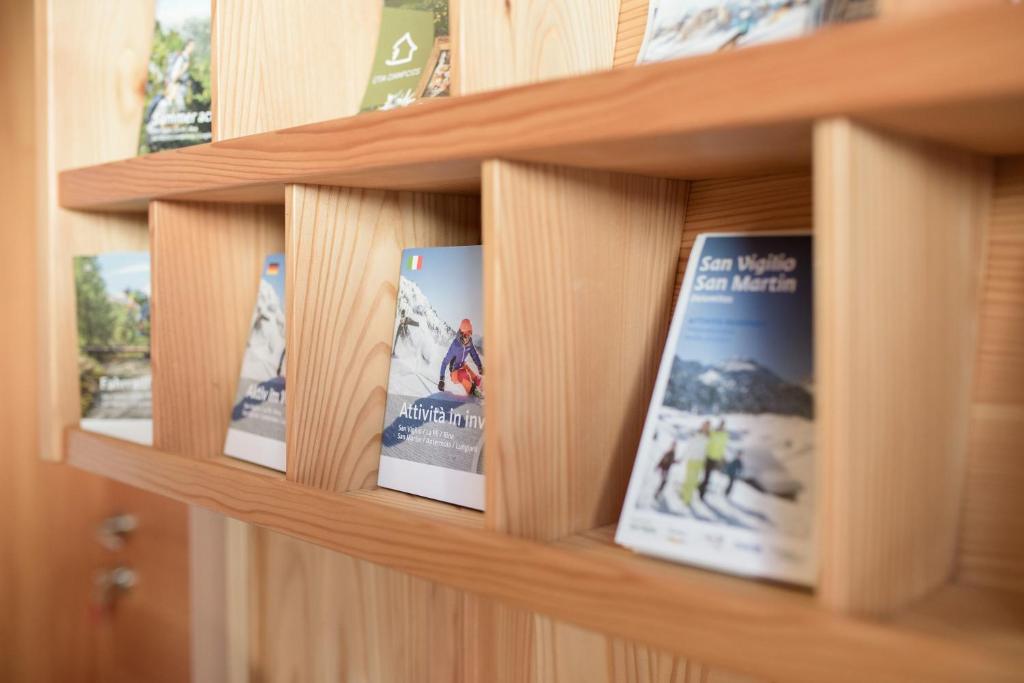 Zdjęcie z galerii obiektu Apartment Dolomiten w mieście San Martino in Badia