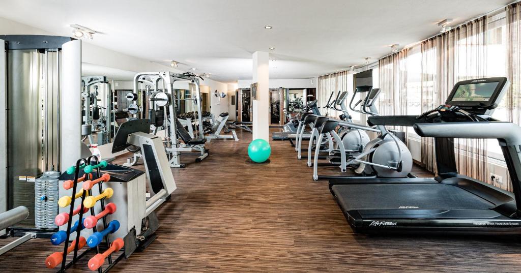 Fitness centrum a/nebo fitness zařízení v ubytování Hotel Saltauserhof