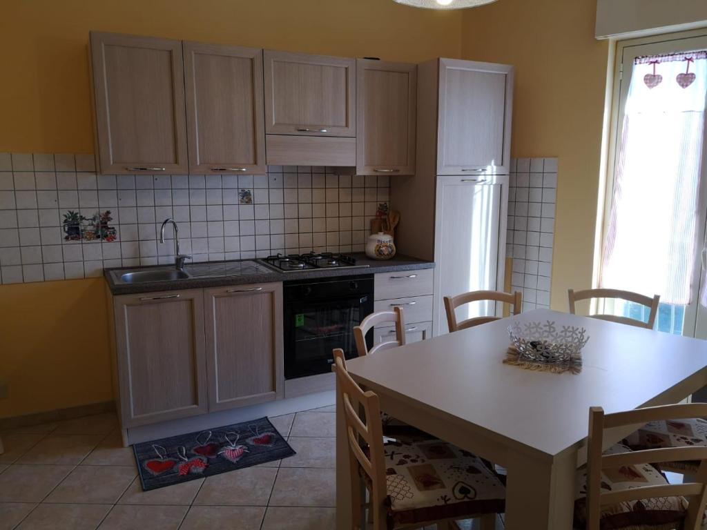 Kuchnia lub aneks kuchenny w obiekcie Casa Catena