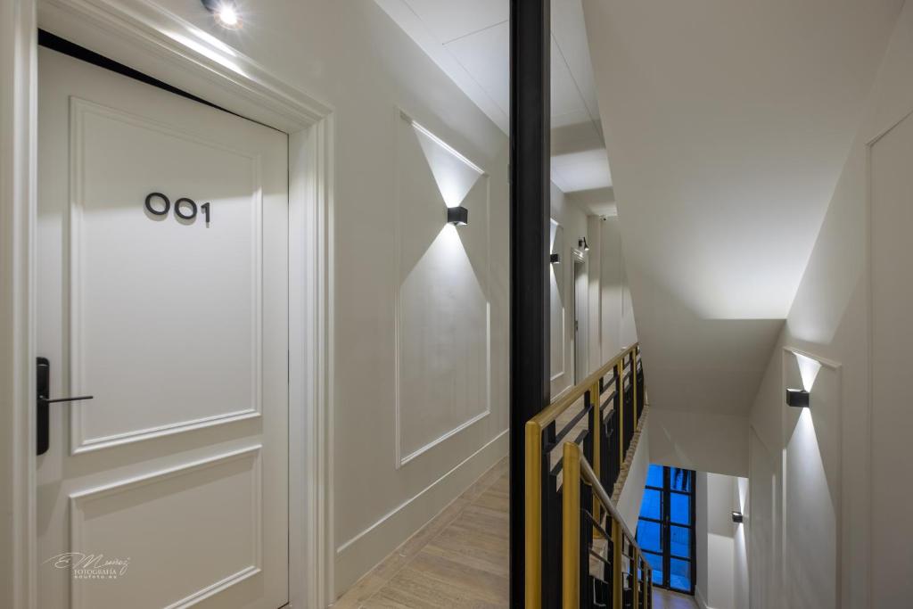 Barbarossa Suites Plaza de España - 6