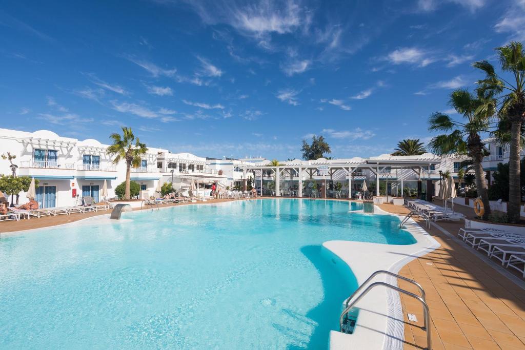 Bazén v ubytovaní Hotel Arena Beach alebo v jeho blízkosti