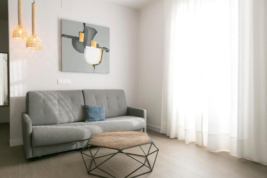 Teatro Romano 7 & 8 - 14