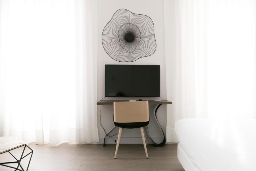 Teatro Romano 7 & 8 - 16