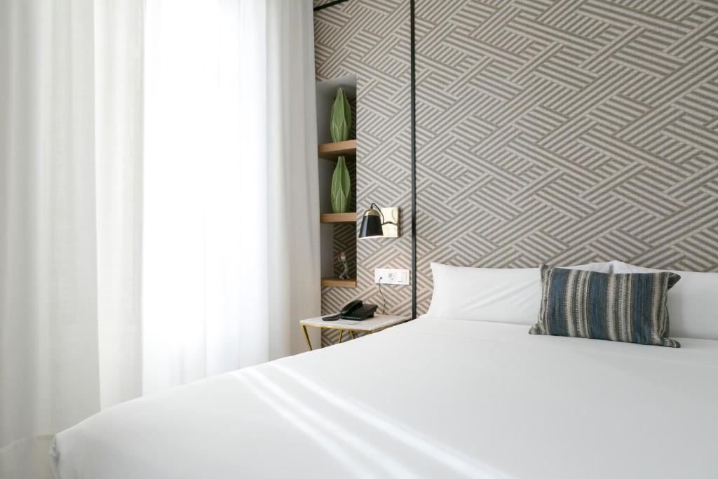 Teatro Romano 7 & 8 - 1