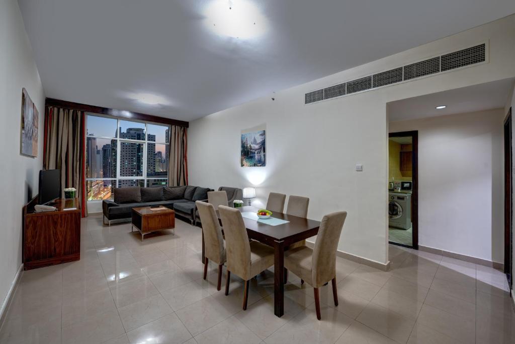 Posezení v ubytování Aryana Hotel