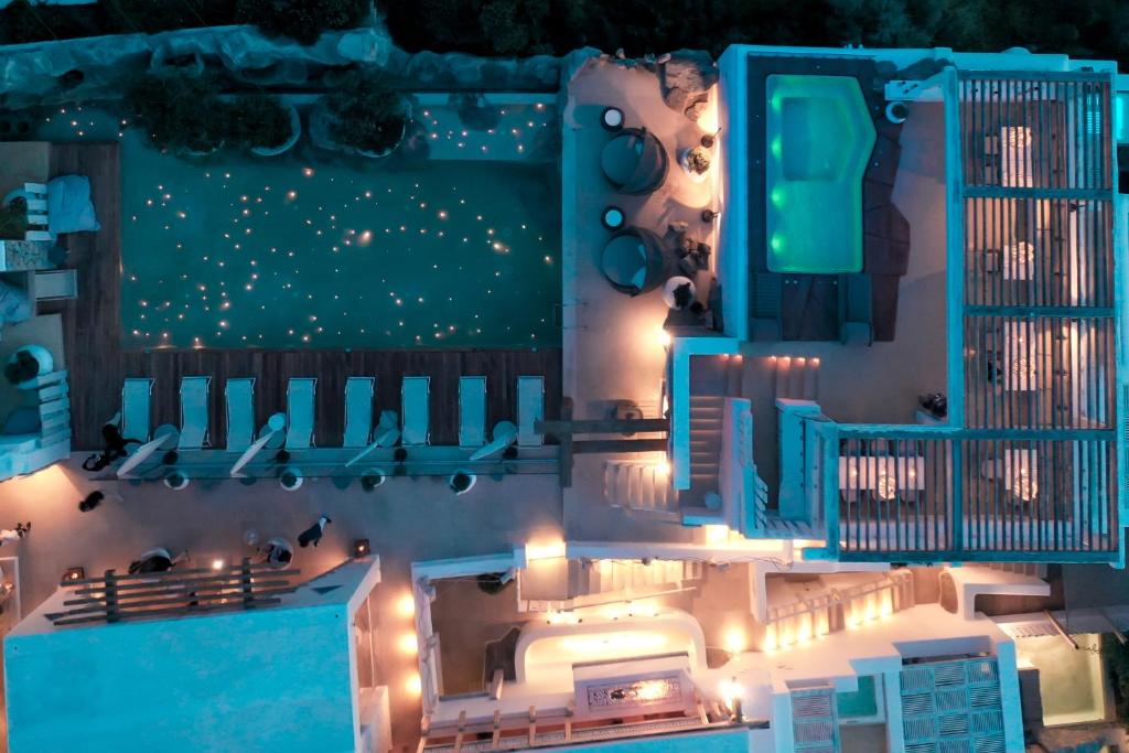 Bazén v ubytování Kove Mykonos - A Myconian Collection Hotel nebo v jeho okolí