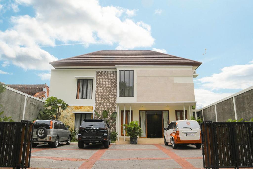Urban Fendi's Tirtodipuran