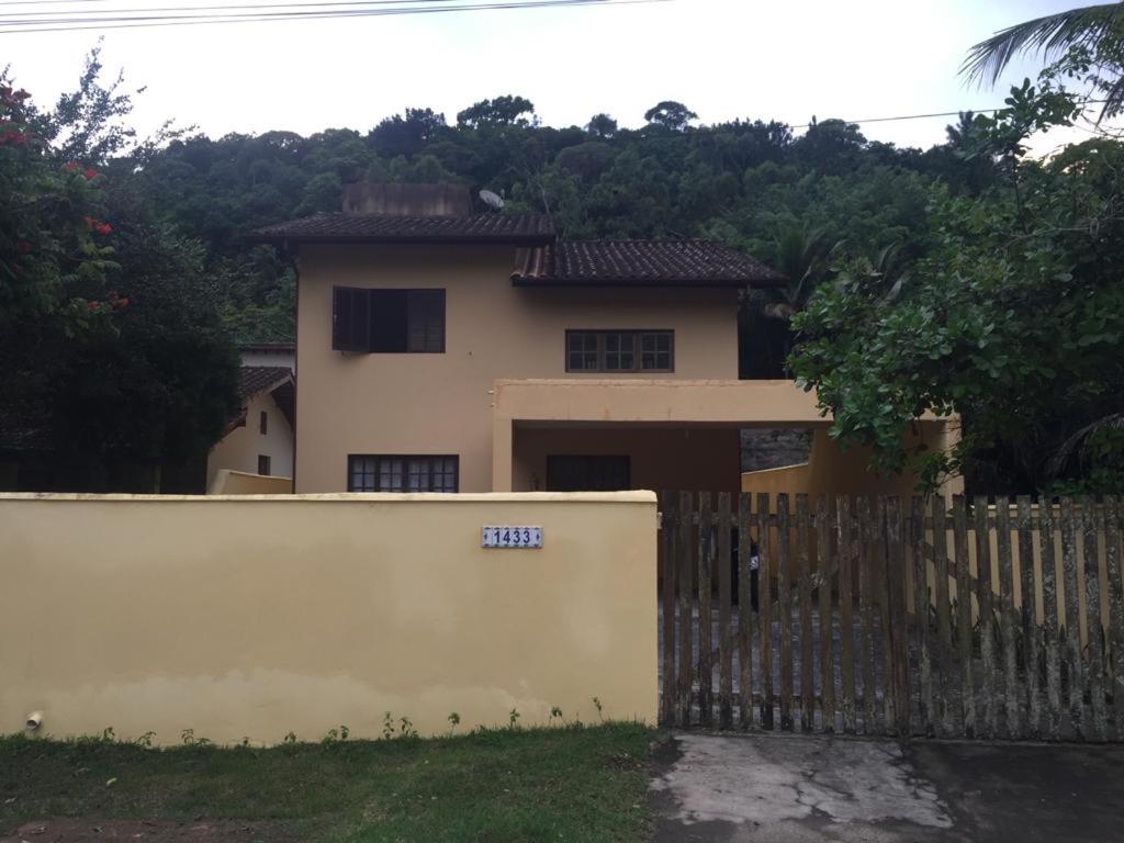  Casa em Condomínio Praia do Massaguaçu