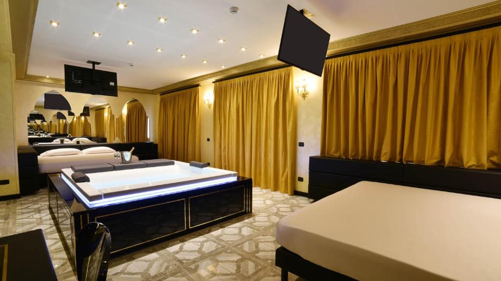 Sweet Motel - Habitación De Reina Con Baño De Spa