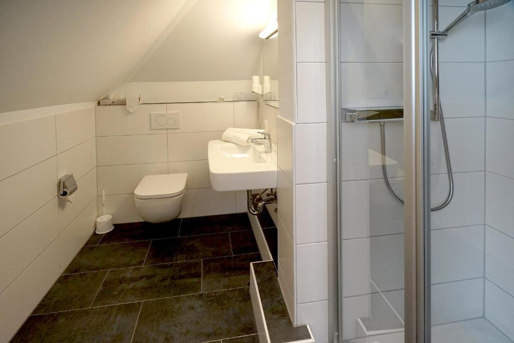 Koupelna v ubytování Hotel Gasthof zum Biber
