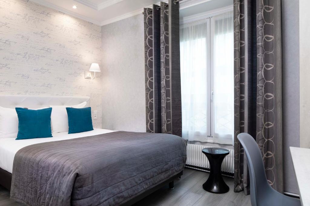 
Double Room
