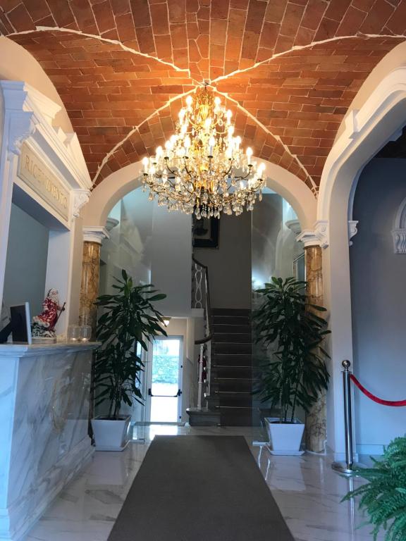 Vstupní hala nebo recepce v ubytování Hotel Paola
