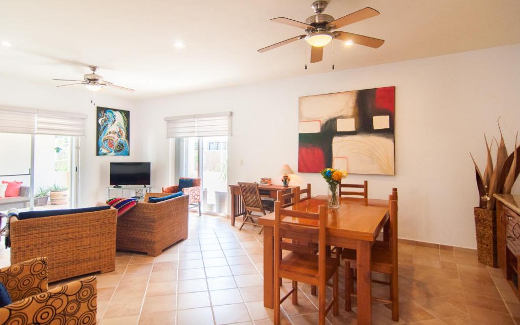 Perfectly located 2 BR Condo in the Heart of DT Playa!