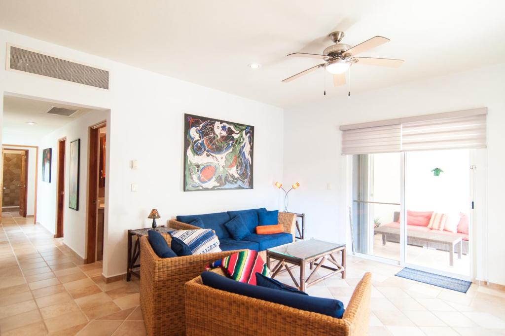 Perfectly located 2 BR Condo in the Heart of DT Playa!