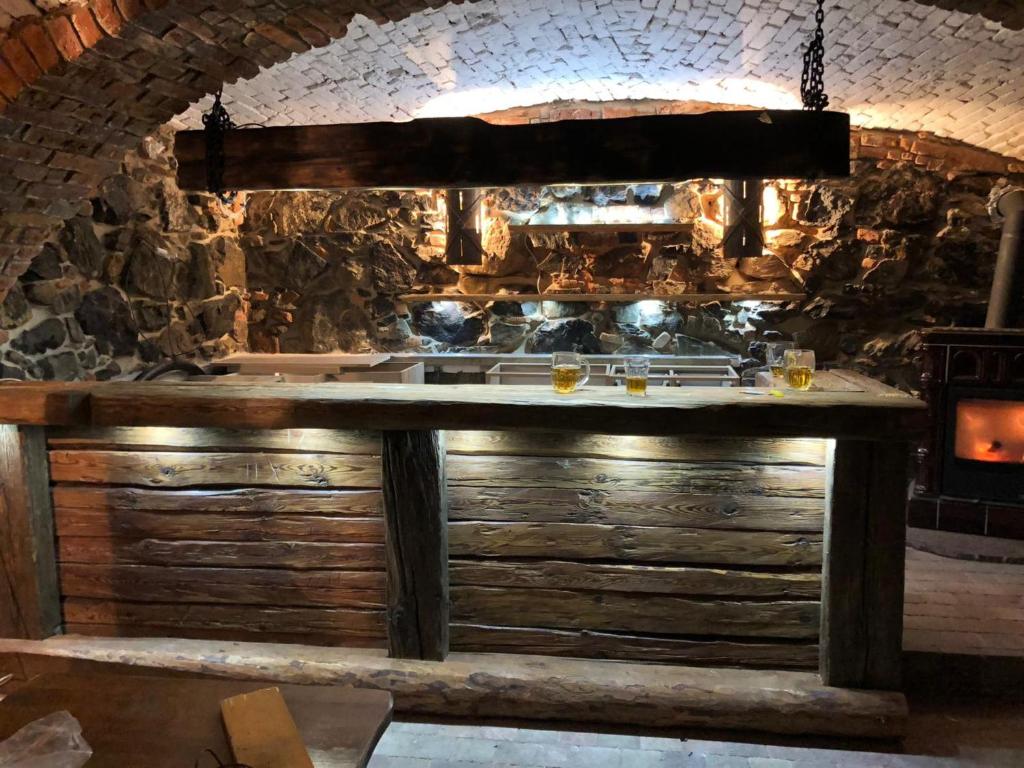 Lounge nebo bar v ubytování Penzion, Restaurace Jaro Věšín Brdy