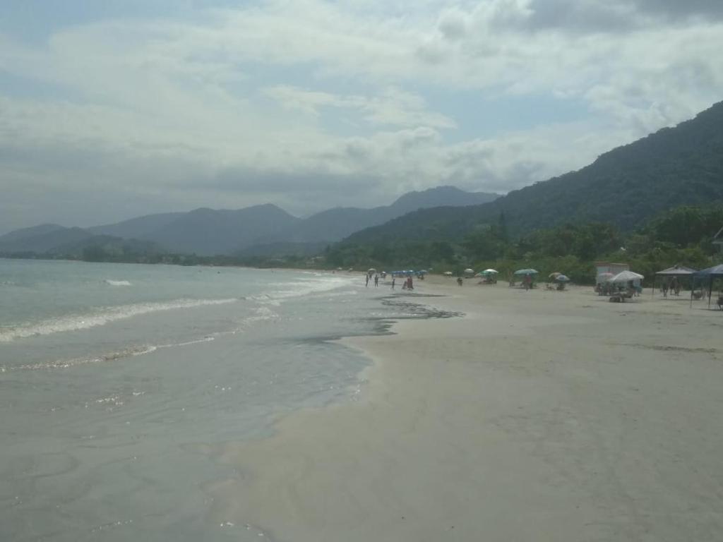  Confortável casa 2 ou 4 dorm - Praia Lagoinha - Ubatuba