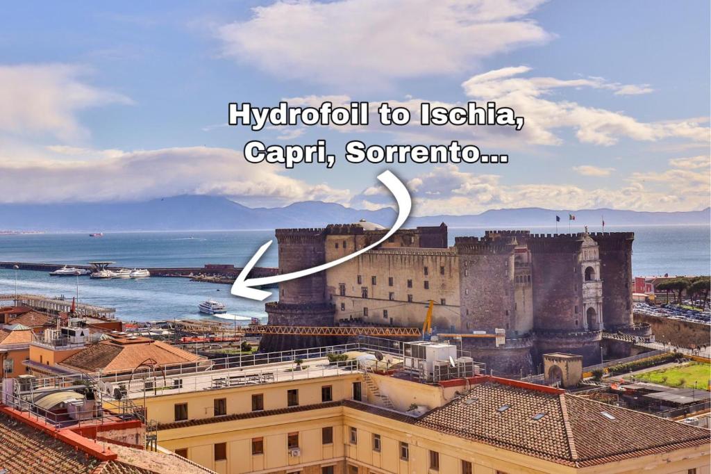 a picture of a city with the words hyarboli to israelha at NEAPOLITAN SKYSCRAPER APARTMENT in Naples