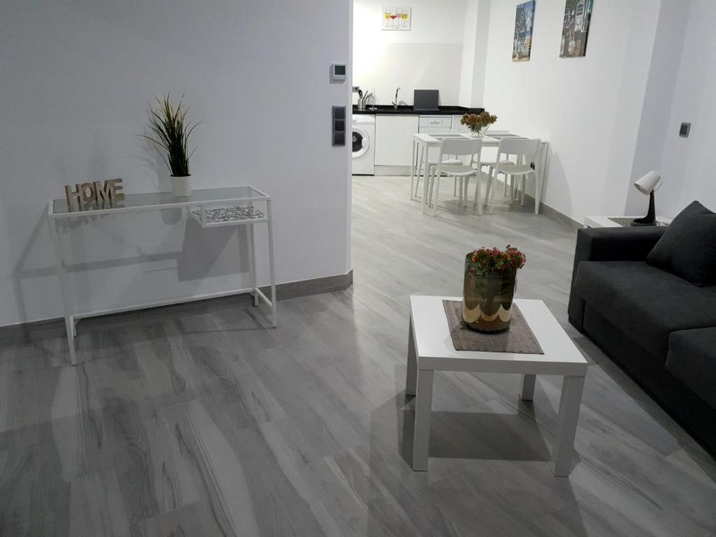 A seating area at Apartamentos Gran Plaza De Nerja