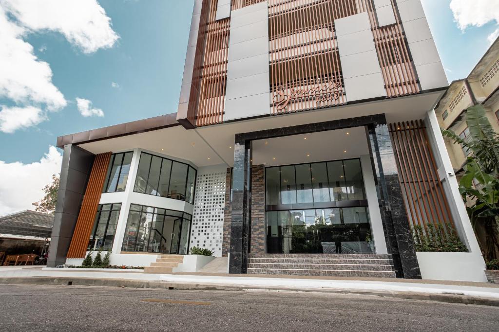 SJ Miracle Hotel - Resim 2