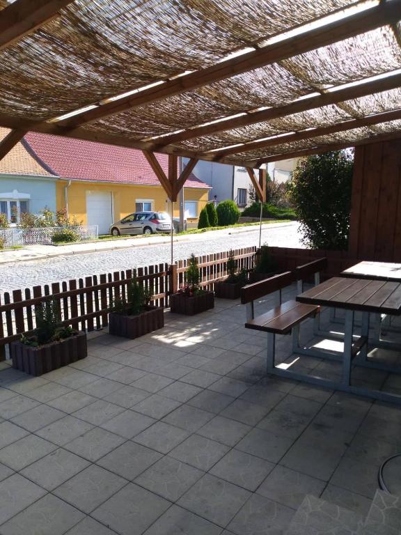 Restaurace v ubytování Apartmán U Sudu