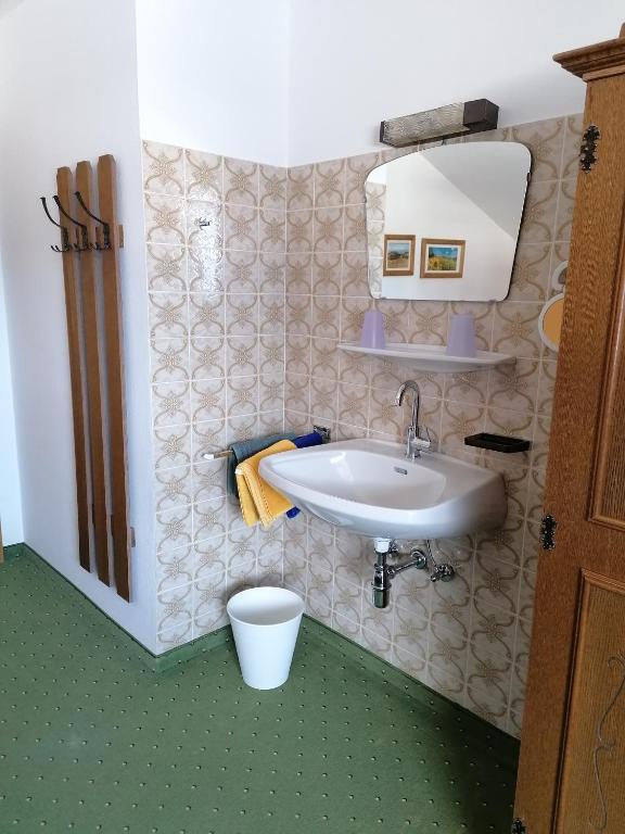 Koupelna v ubytování Haus Anneliese