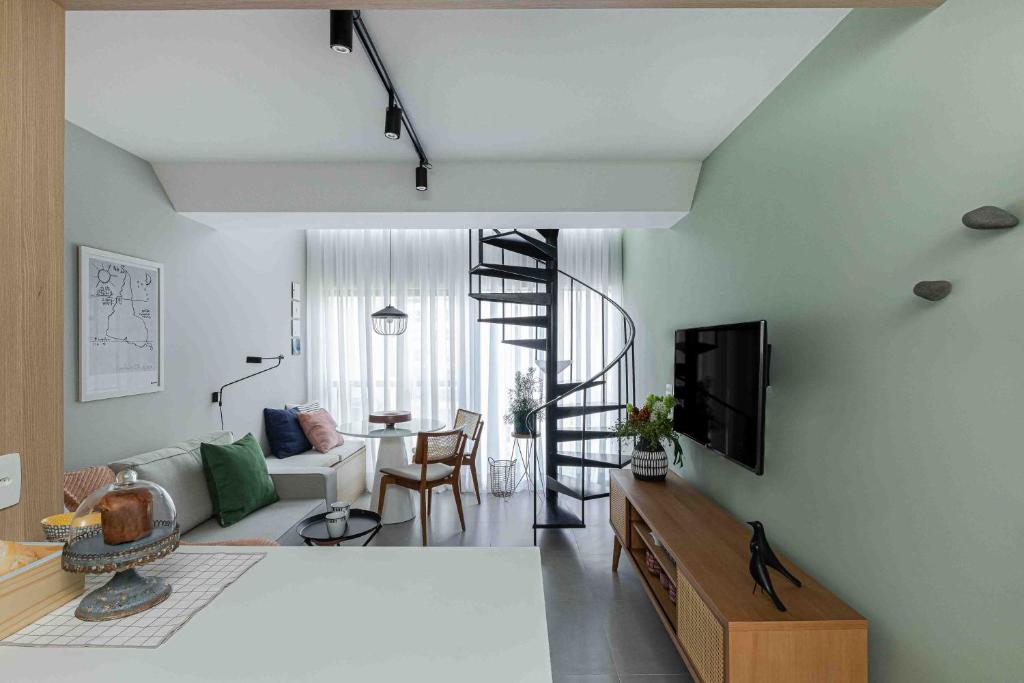  Loft reformado ao lado da Avenida Paulista
