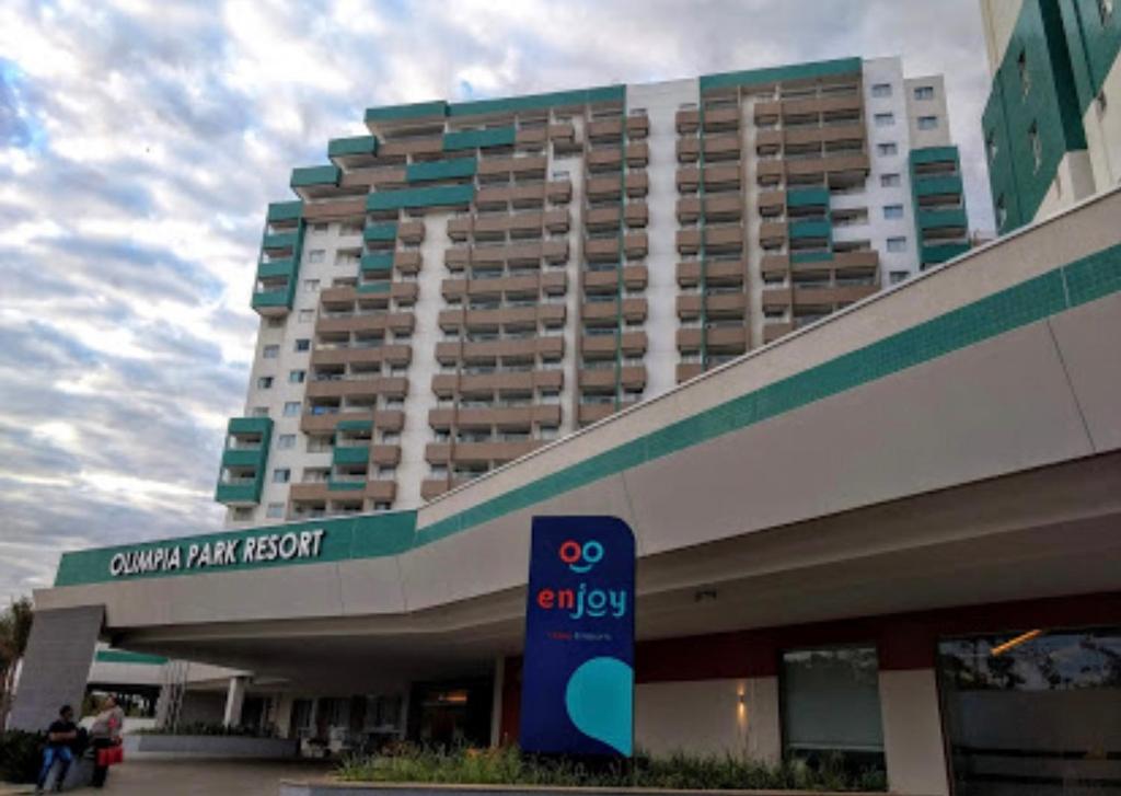  Apartamento em Resort de Olímpia