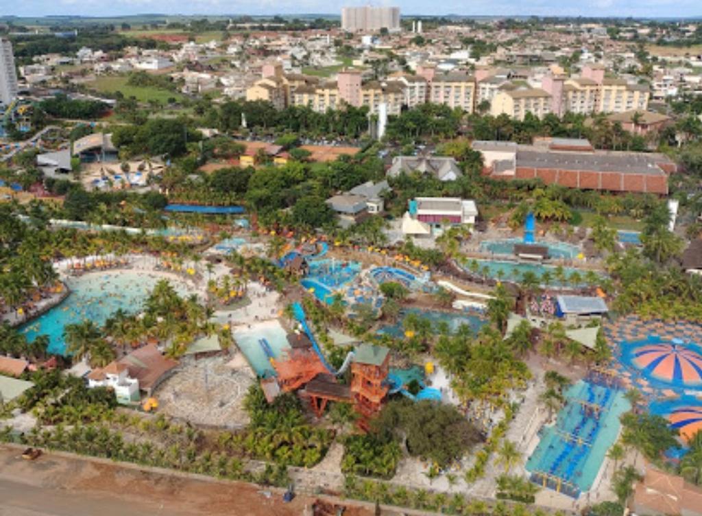  Apartamento em Resort de Olímpia