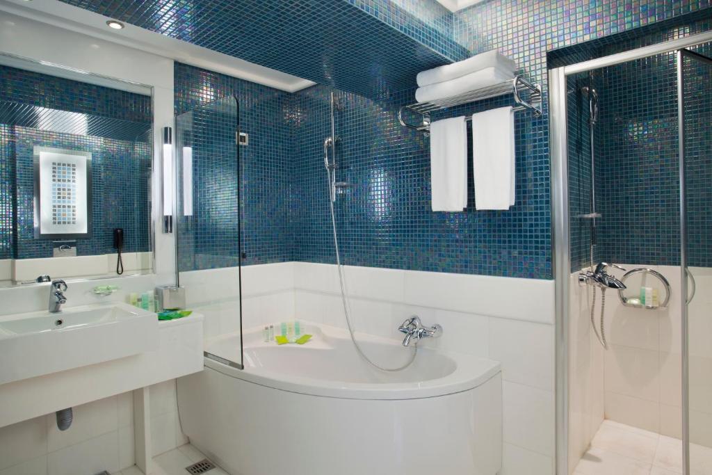 Crowne Plaza Athens City Centre by IHG - Resim 23