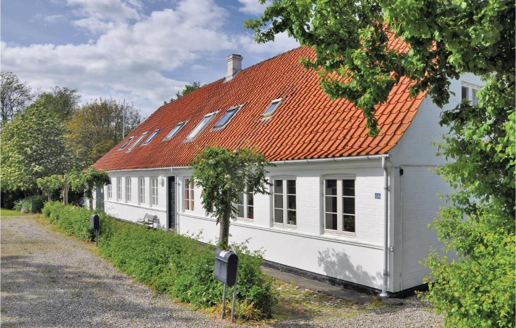 The building in which the holiday home is located