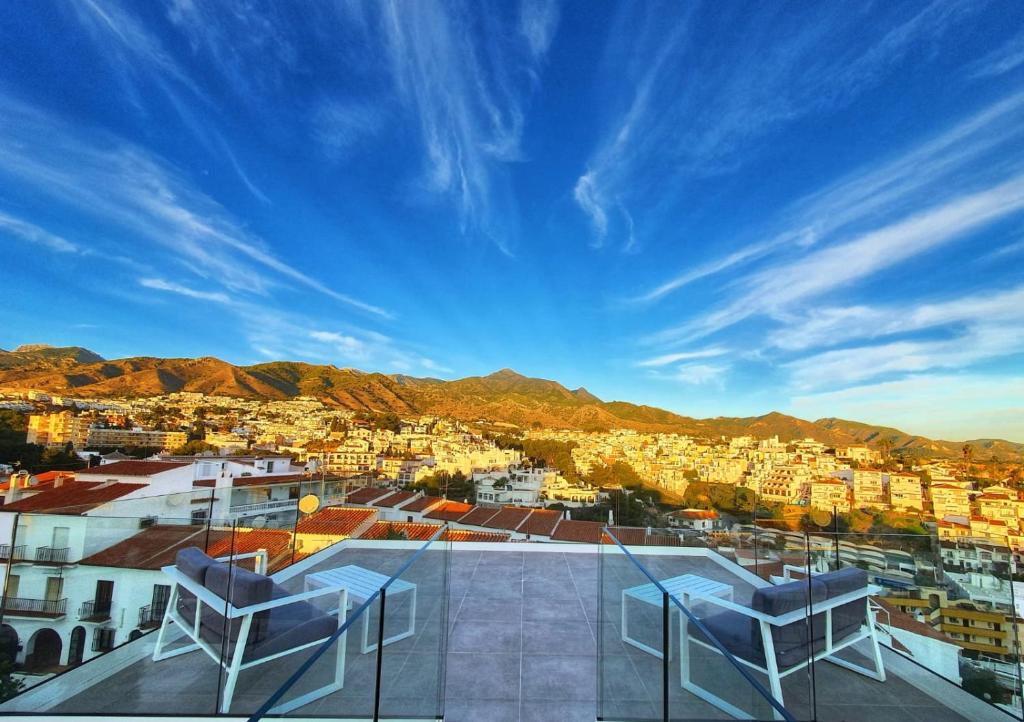 vistas a la ciudad desde el techo de un edificio en MB Hostels Premium ECO - Adults Recommended en Nerja