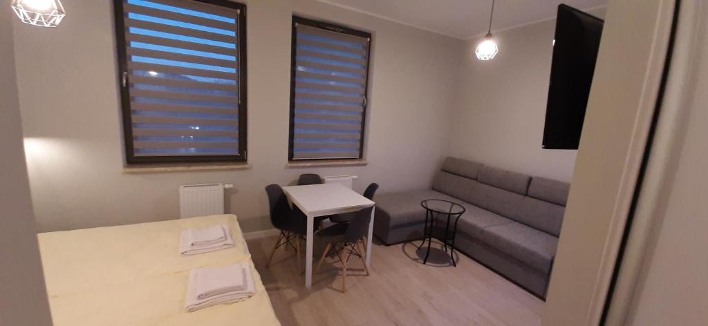 Garden Gates and Sadowa Apartments - 5