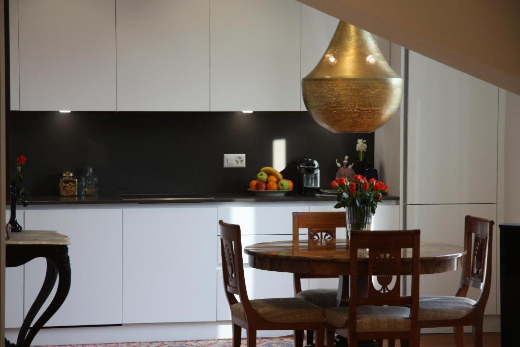 Al Ciani Balcony Suite - Resim 18