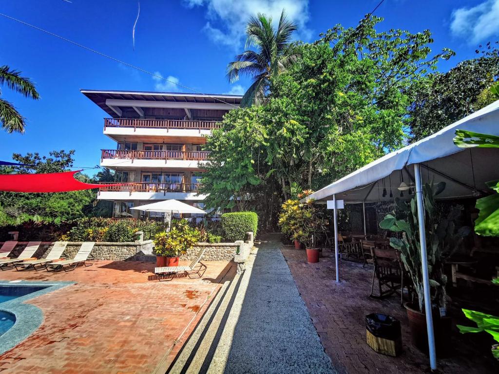 Bazén v ubytování Hotel Costa Verde nebo v jeho okolí