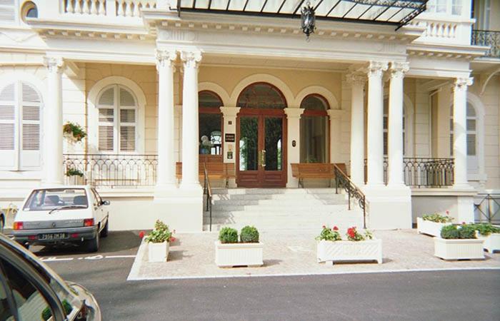 Η πρόσοψη ή η είσοδος του Aix-les-bains - Le Splendide - Riviera des Alpes