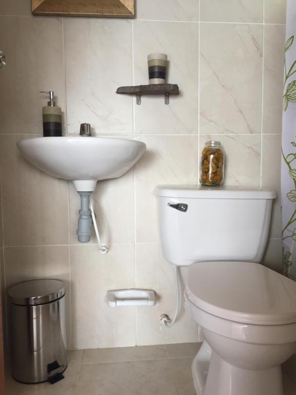 TARAHARA salud y bienestar - Habitación Doble Con Baño Privado