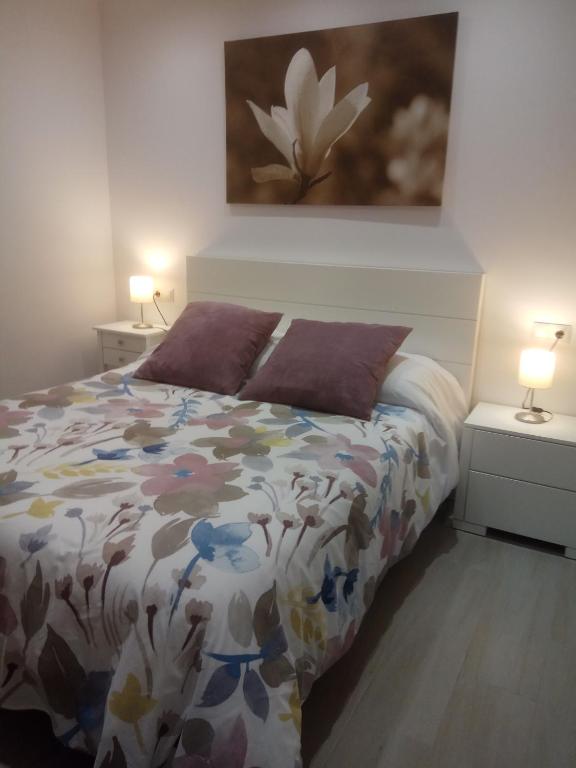 Postel nebo postele na pokoji v ubytování Esplendido APARTAMENTO, CARIHUELA EDIFICIO EL REMO, PRIMERA LÍNEA