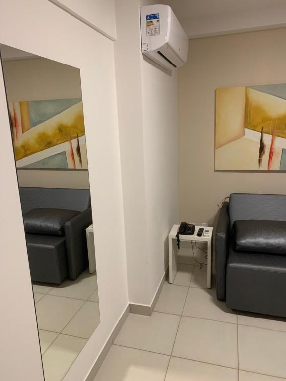 Apartamento 02 Quartos mobiliado com rouparia.  Apartamento 02 Quartos mobiliado com rouparia.
