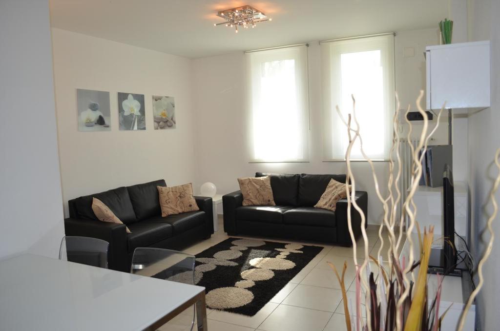 A seating area at White Dream Spotorno