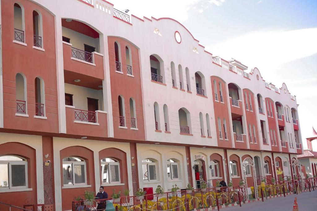 The building in which az üdülőtelepeket is located