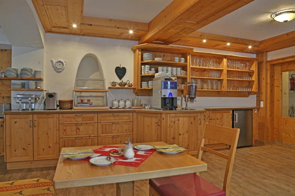 Kuchyň nebo kuchyňský kout v ubytování Frankenhof