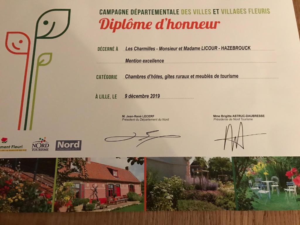 Certifikát, hodnocení, plakát nebo jiný dokument vystavený v ubytování Les Charmilles